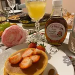 ベッド・アンド・ブレックファスト Peonia